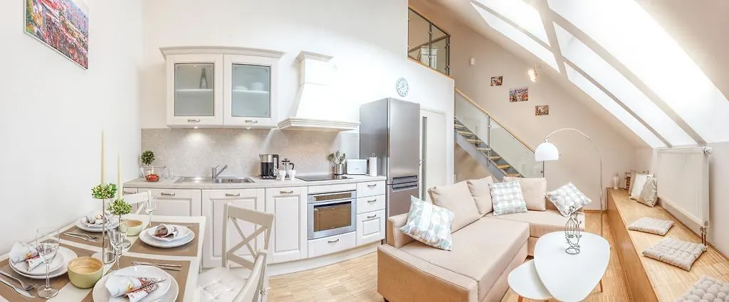 Modern Apartment Charvátova Praga República Checa