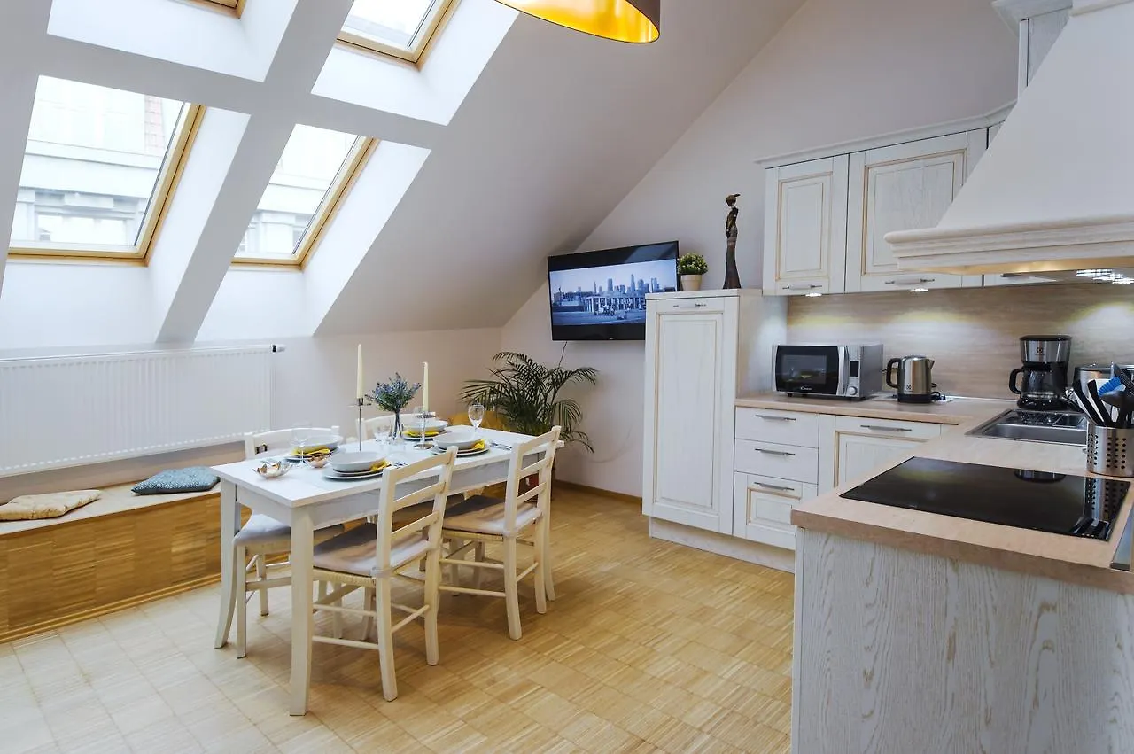 Modern Apartment Charvátova Prága