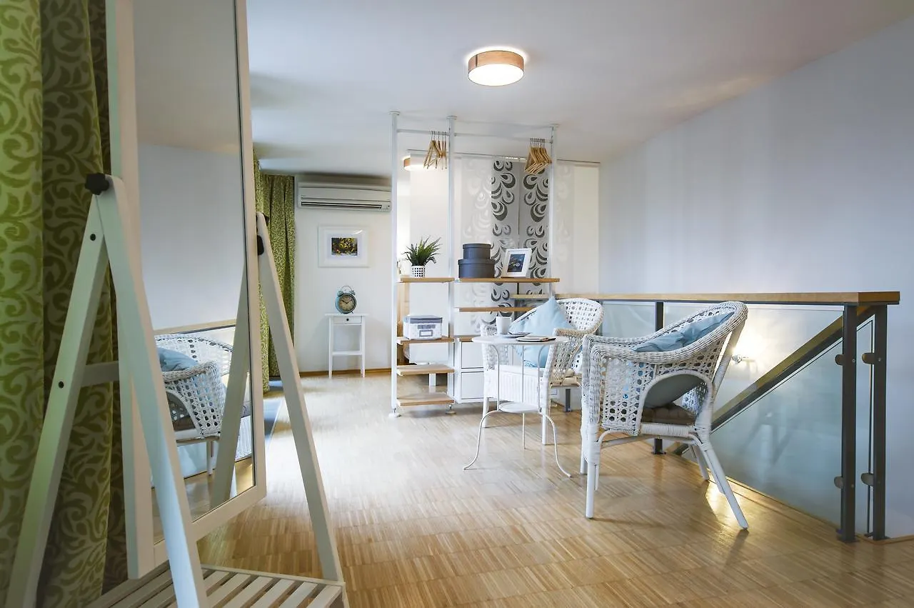 Modern Apartment Charvatova Prague République tchèque