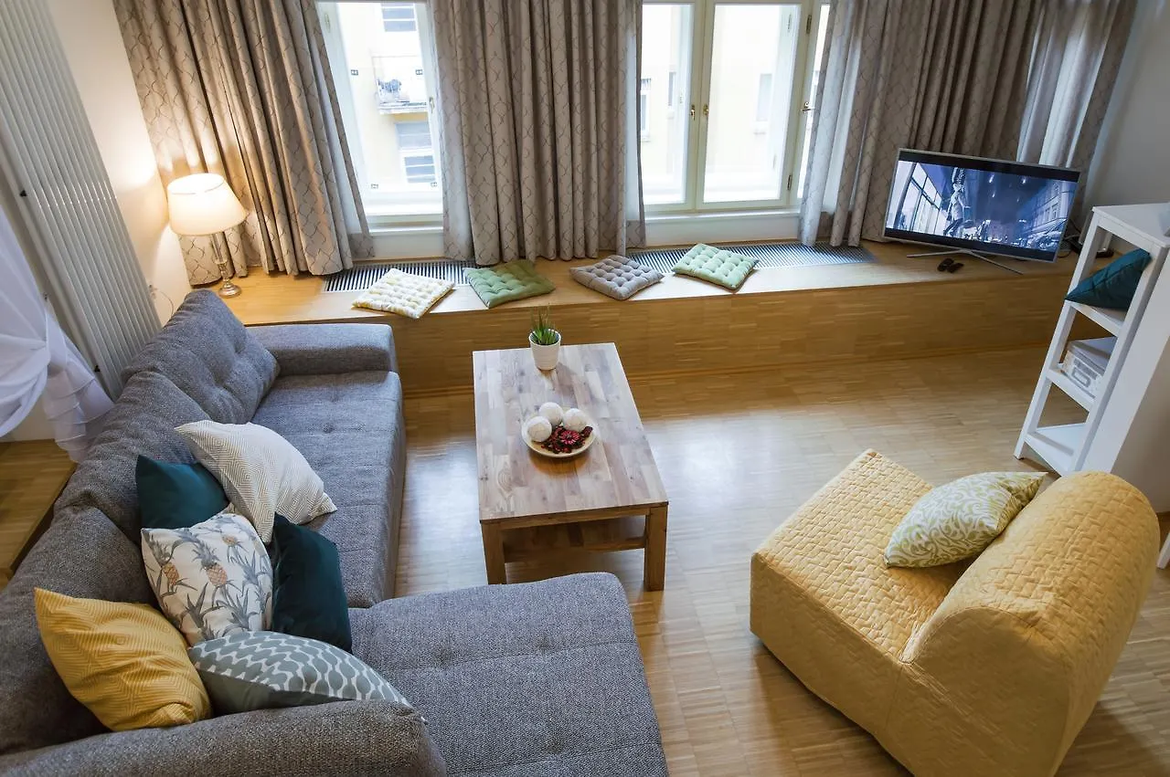 Modern Apartment Charvátova Praga